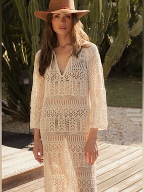 Elan Maldives Maxi Dress in Cream